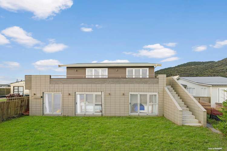 23 Ocean View Road Port Waikato_11