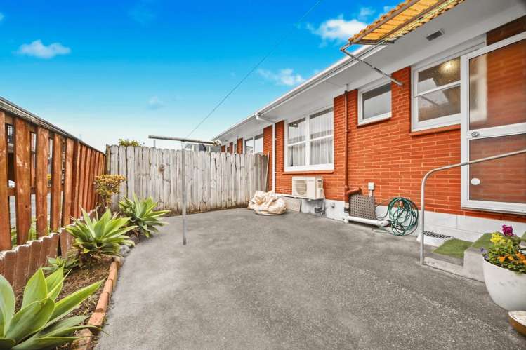 2/774 Beach Road Browns Bay_12