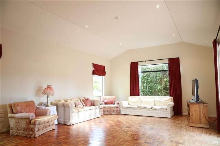 740 North Road Clevedon_12