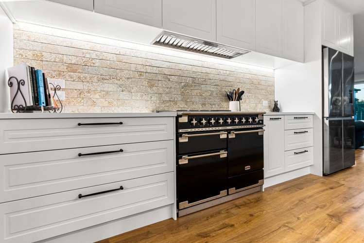 62 Carnaveron Drive Lincoln_6