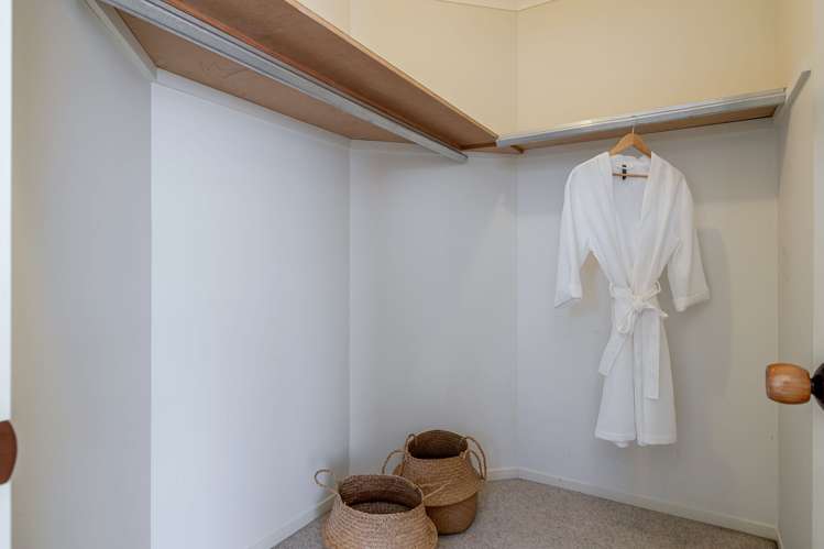 105 Summerhill Drive Fitzherbert_16