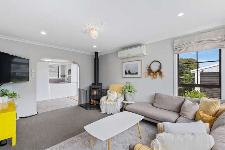 34 Chartwell Street Burwood_4