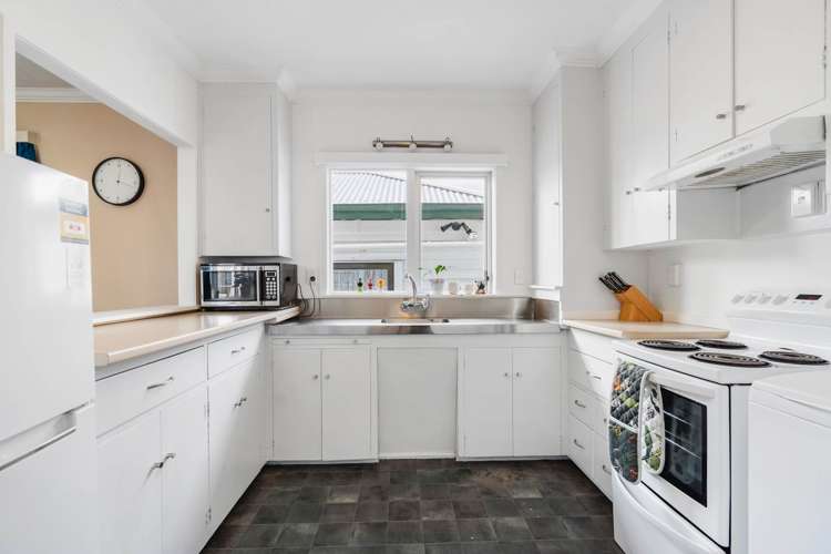 1a Lovatt Crescent Kensington_4