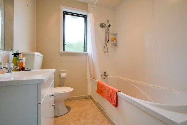 7 Warwick Crescent Taradale_2