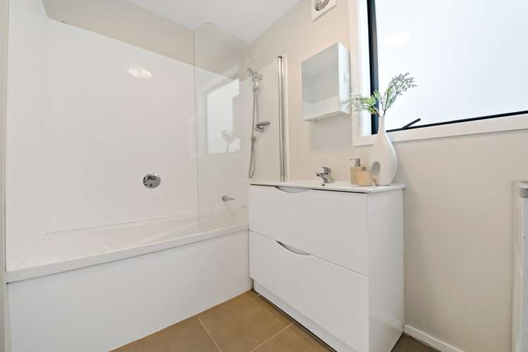 1/162 Gowing Drive Meadowbank_12