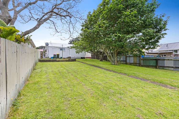 32 Pendarves Street New Plymouth_31