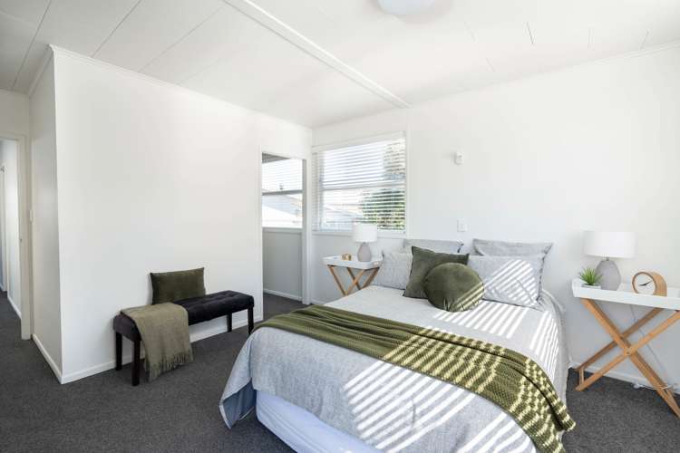 6 Liston Avenue Hilltop_18