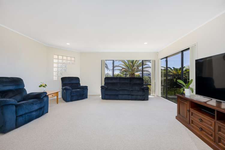 5 Alec Craig Way Gulf Harbour_5