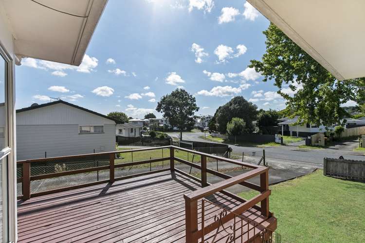 7 Almay Place Clover Park_13