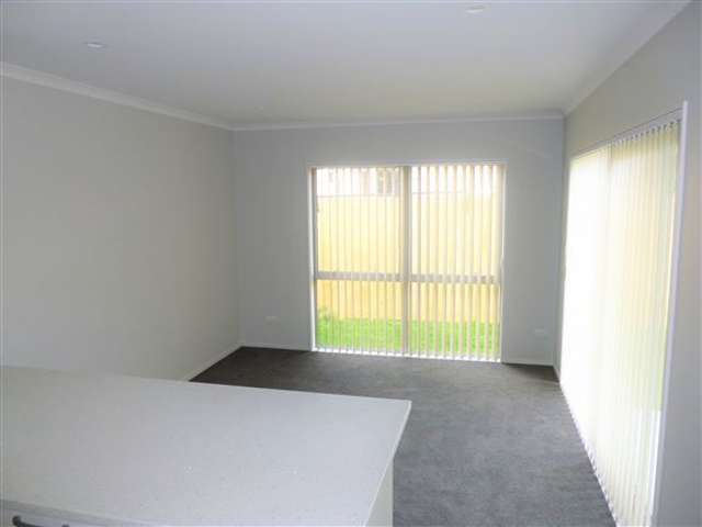 1/13 Crosher Place Silverdale_3