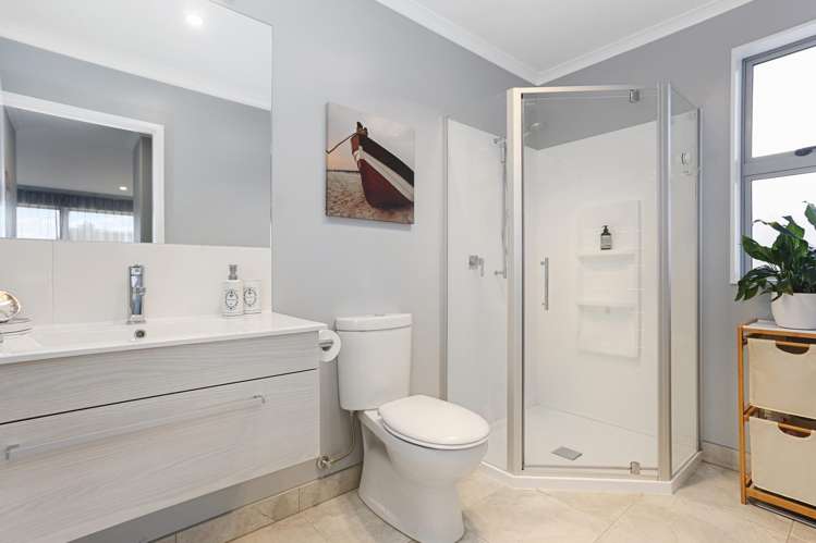 2 Station Street Hobsonville_11