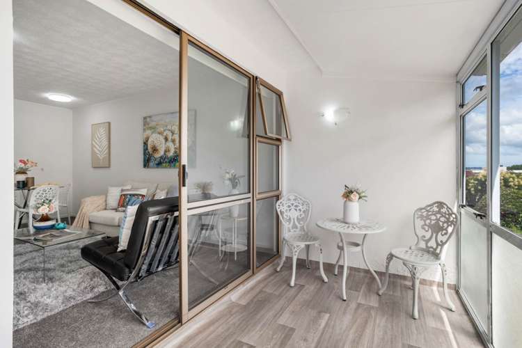 2/67A Roberton Road Avondale_7