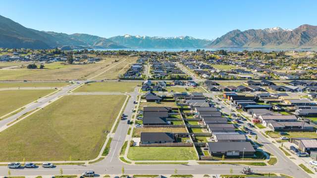 19 Caton Street Lake Hawea_2