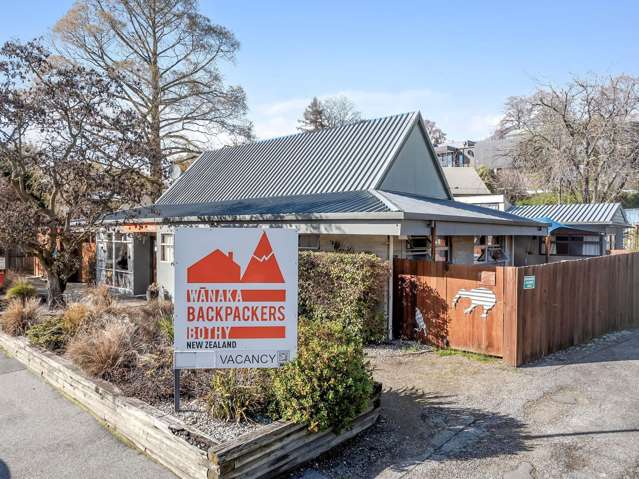 21 Russell Street Wanaka_3