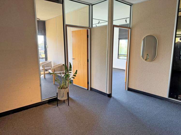 Unit 1/36 Thackeray Street Hamilton Central_2