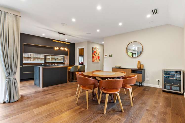 20c Beach Road Castor Bay_8