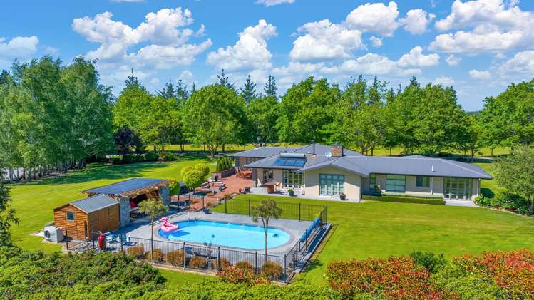 900 Loburn Whiterock Road_0