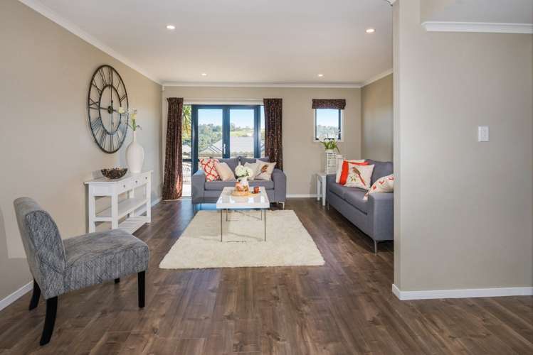 122 Fernhill Way Oteha_5