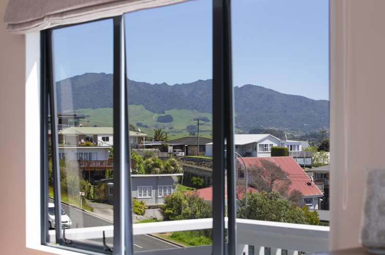 35 Long Street Raglan_26