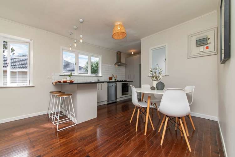1/140 Atkinson Road Titirangi_5