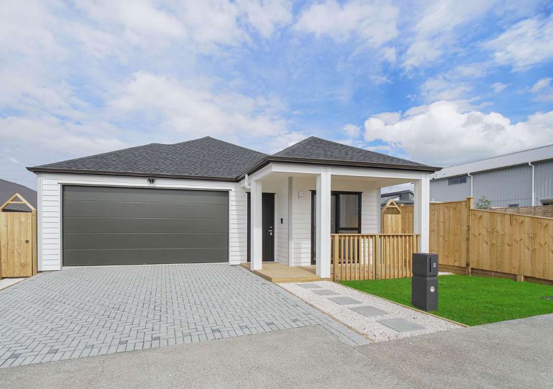 8 Enchantment Lane Karaka_0