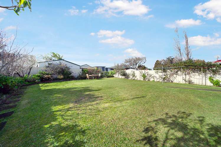 4 Falkirk Street Blockhouse Bay_12