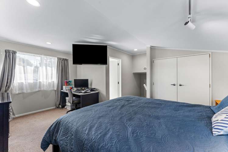 1/296 Wairau Road Glenfield_13