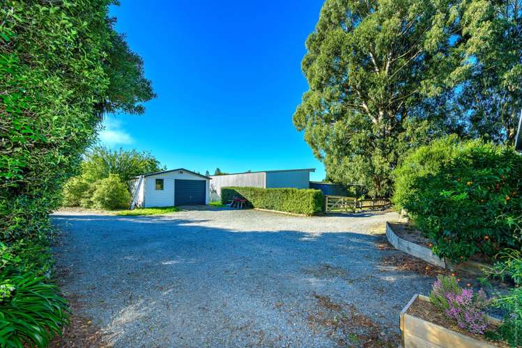 864 Sandy Knolls Road West Melton_37