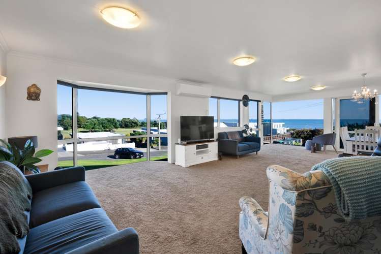 1 McLean Street Strandon_11