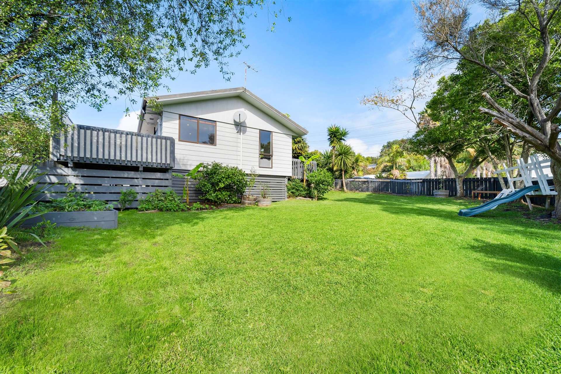 1/26 Waiora Road Stanmore Bay_0