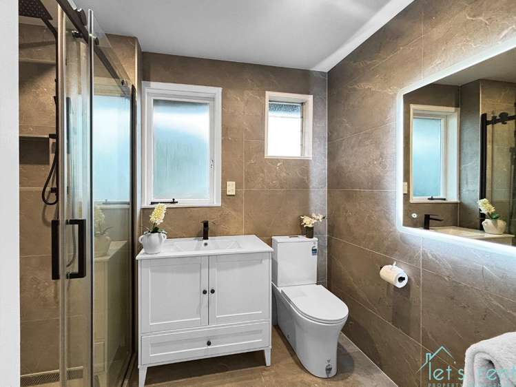 11 Esmeralda Avenue 10016_18