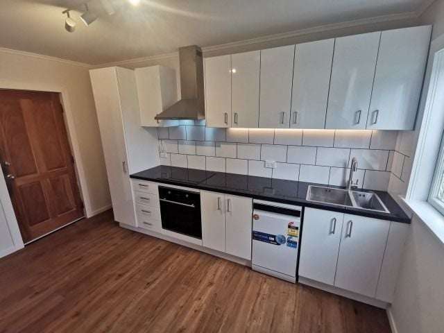 1 bedroom unit Glen Eden