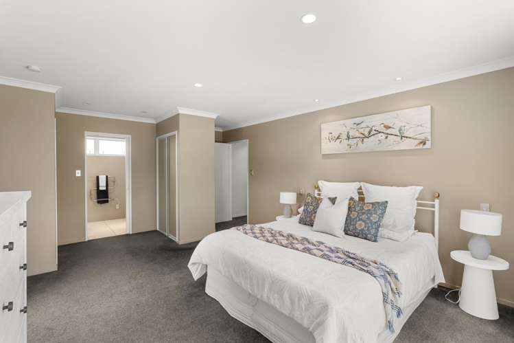 17 Longspur Avenue Wigram_11