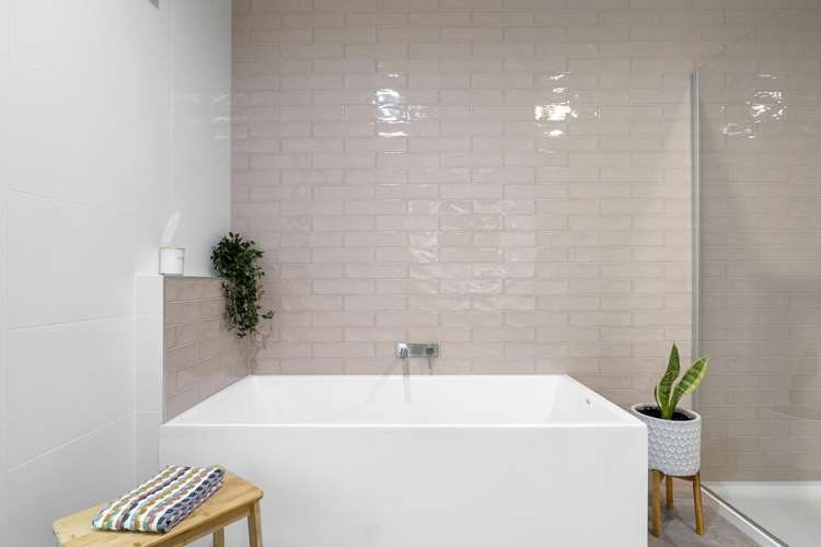 32 Soleares Avenue Mount Pleasant_16