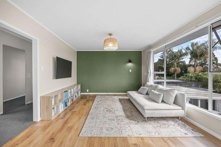 22 Royal Road Massey_7
