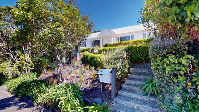 Comfortable Two-Bedroom Home in Popular Crofton Downs
