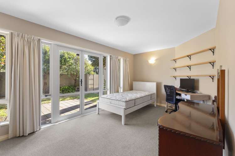 175 Rocking Horse Road Southshore_13