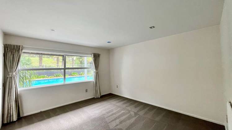 77 James Paige Lane Riverhead_15