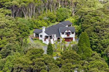 18 Daldys Bush Lane_3