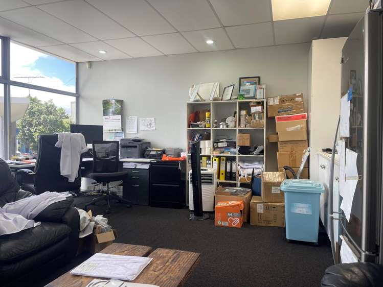 Unit E/12 Vega Place Rosedale_3