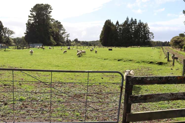 970 Pembroke Road West Stratford West_29