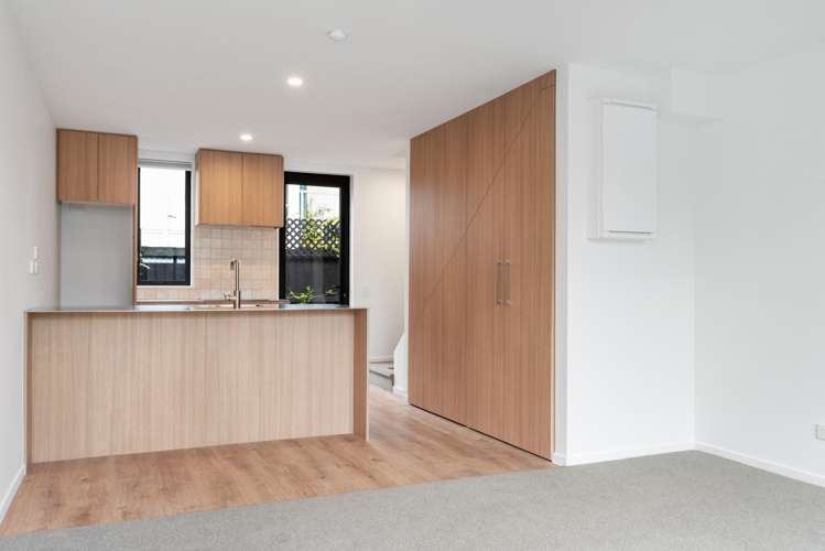 7 Grove Road Addington_42