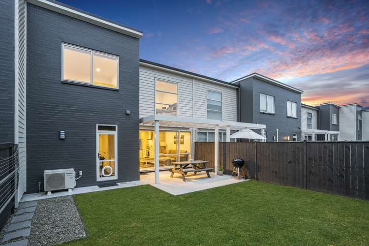 4 Couldrey Crescent Red Beach_15