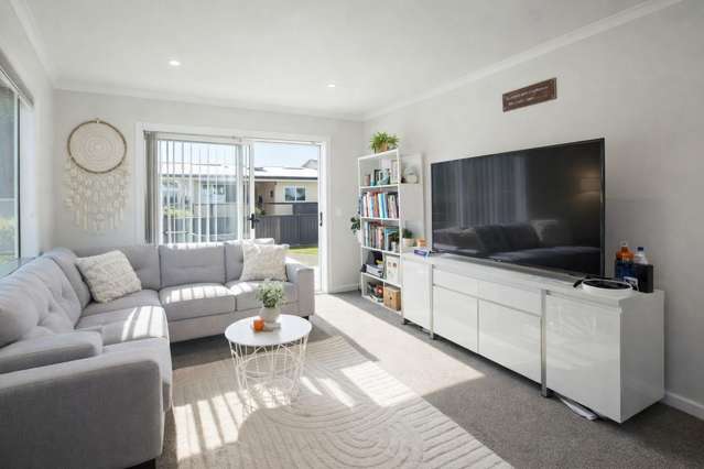  B/2 Jeanette Street Glenview_3