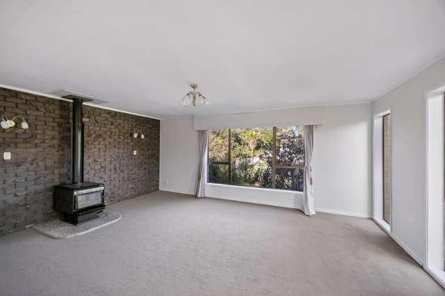 36 Zita Maria Drive Massey_2