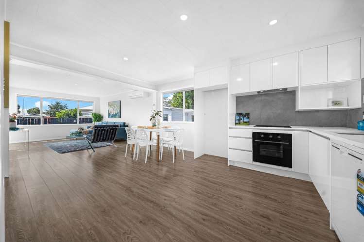 27 Sandrine Avenue Clover Park_6