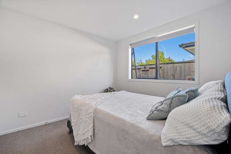 25 Awataha Crescent Pyes Pa_12