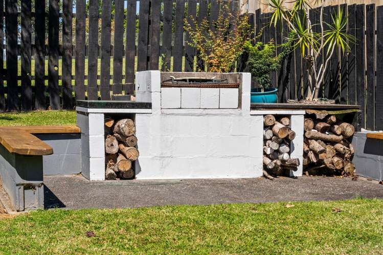 27 Arlette Place Massey_14