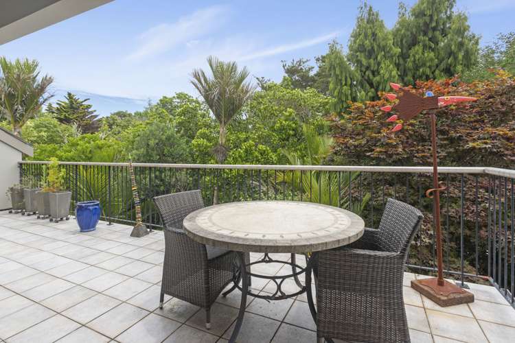 17 Fern Glen Road South St Heliers_24