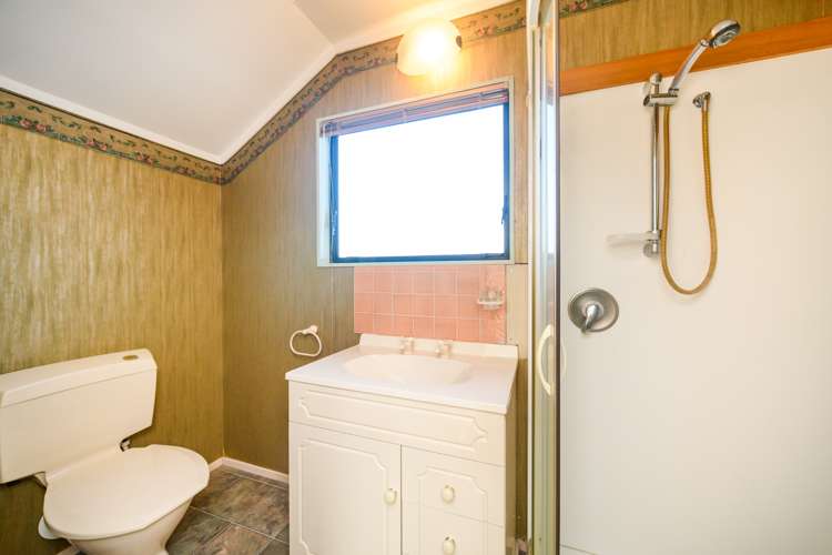 5 Gregory Close Palmerston North Central_15